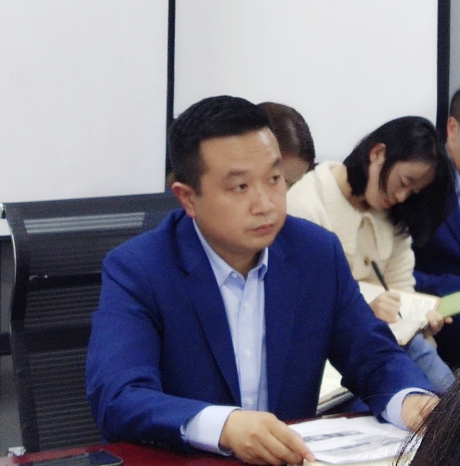 黃總單人.jpg